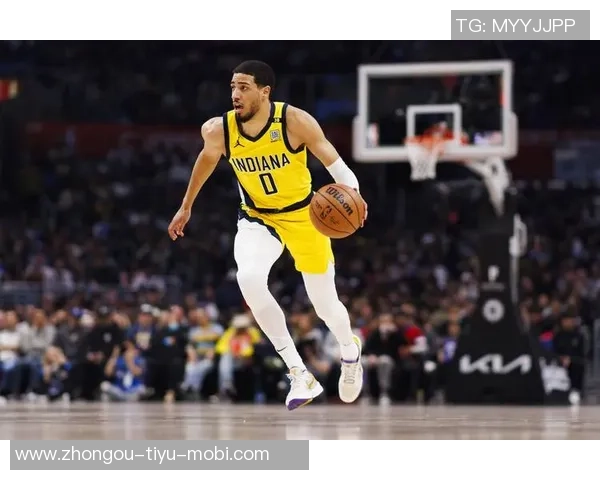 莫布里表现出色11投8中三分5中3贡献19分4板3助1帽助球队获胜